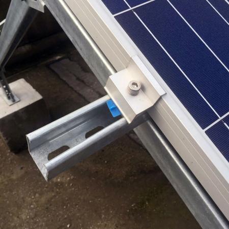 نظام تركيب الطاقة الشمسية الأرضية الفولاذية المجلفنة بالغمس الساخن

