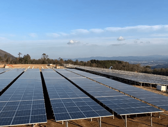 أجل 28 ميغاواط للطاقة الشمسية جبل فوكوي ، اليابان